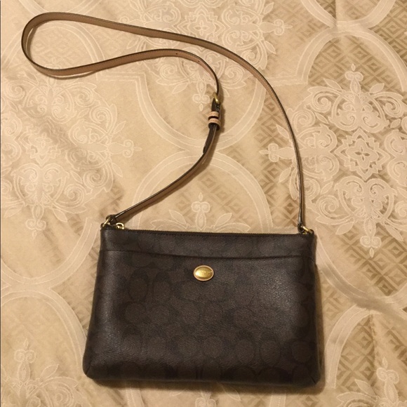 Coach Handbags - Coach small crossbody bag